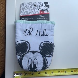 𝅺DISNEY Mickey Mouse 2pk Oversized Mini Mitts / Mittens “Oh Hello” design